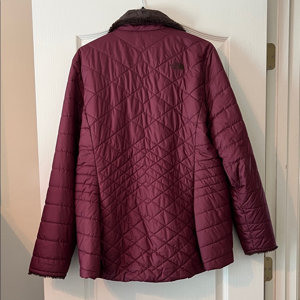 The North Face Women's Maroon Reversible Jacket Size XXL EUC - Picture 2 of 12